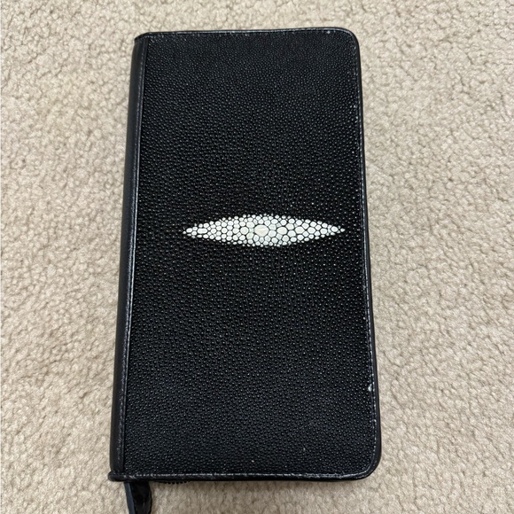 Stingray Passport holder wallet - Picture 1 of 6